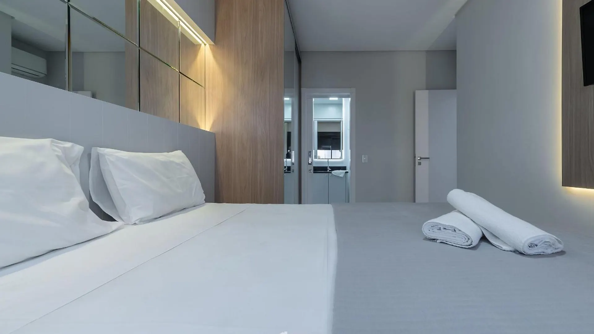 Drl - Apartamentos A 300M Da Praia De Bombinhas Brasil