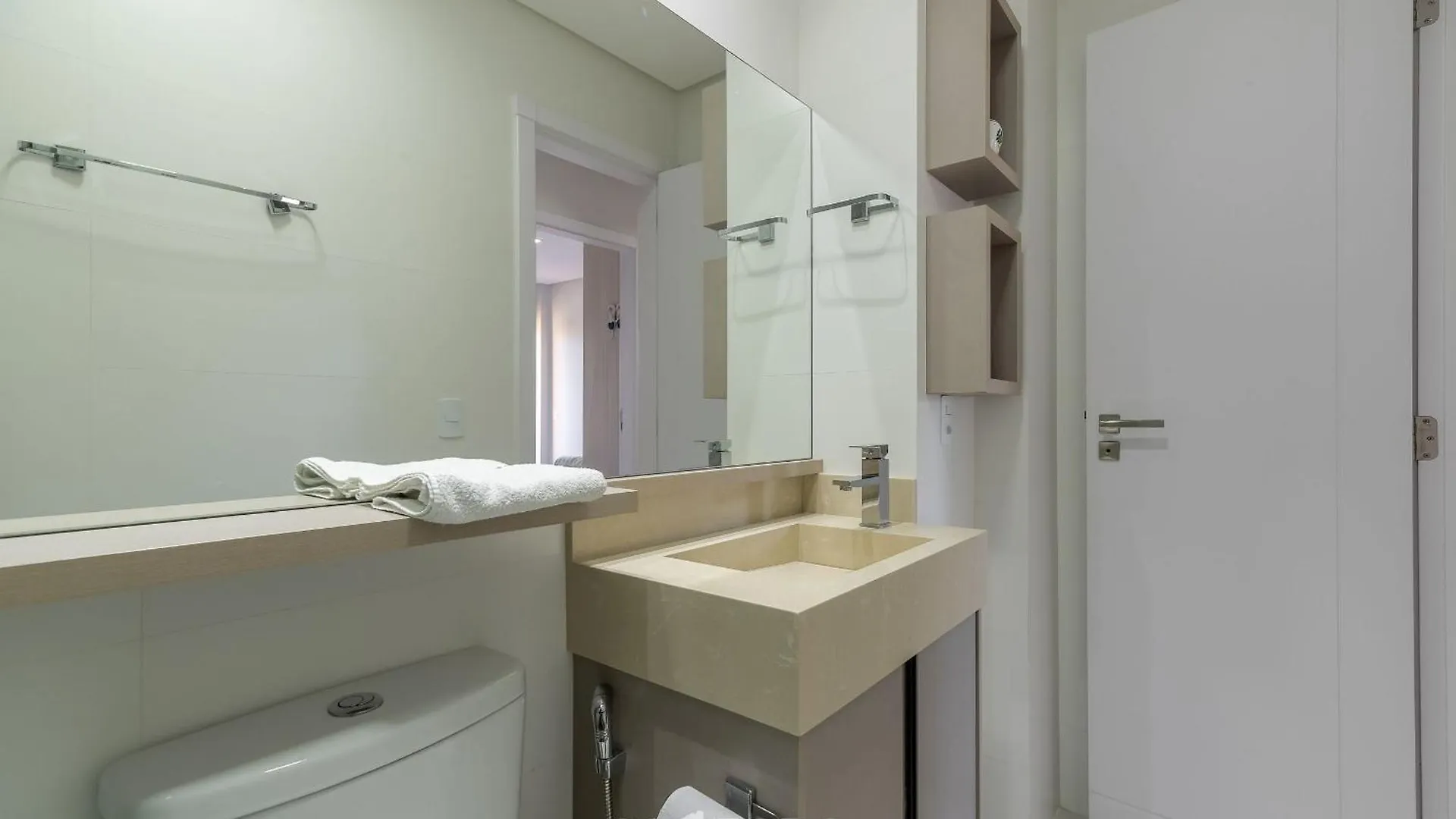 Drl - Apartamentos A 300M Da Praia De Bombinhas